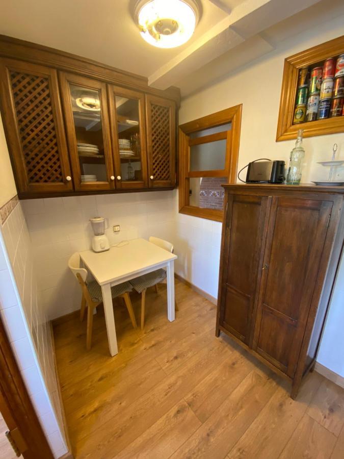 Villa Paraes Nava Eksteriør bilde