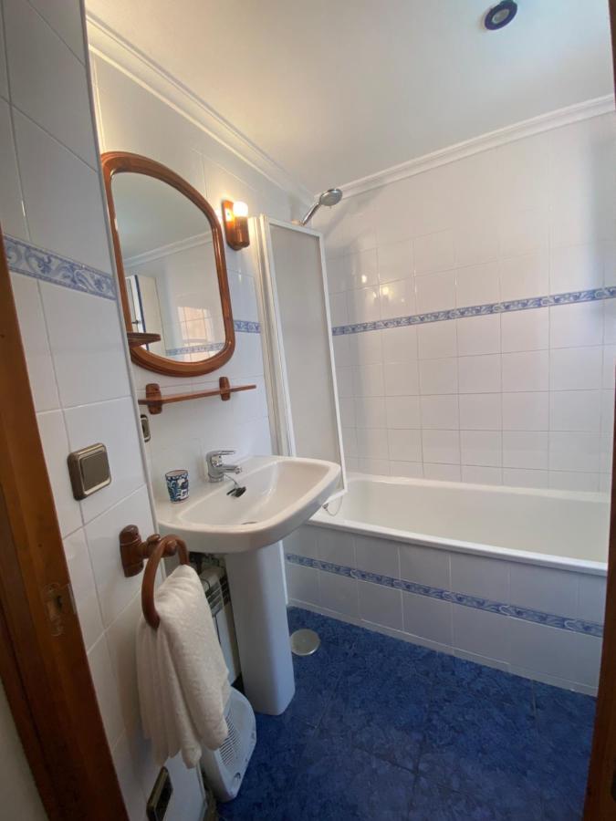 Villa Paraes Nava Eksteriør bilde